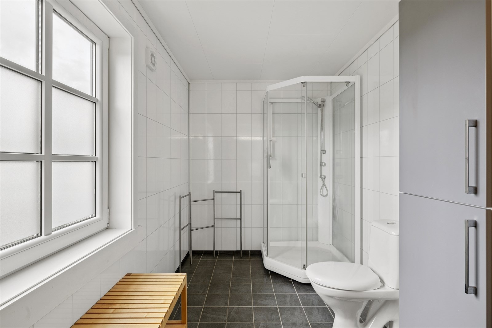 Fra tilbygg som bl.a er innredet som baderom (tilbygg ikke omsøkt) Galleribilde