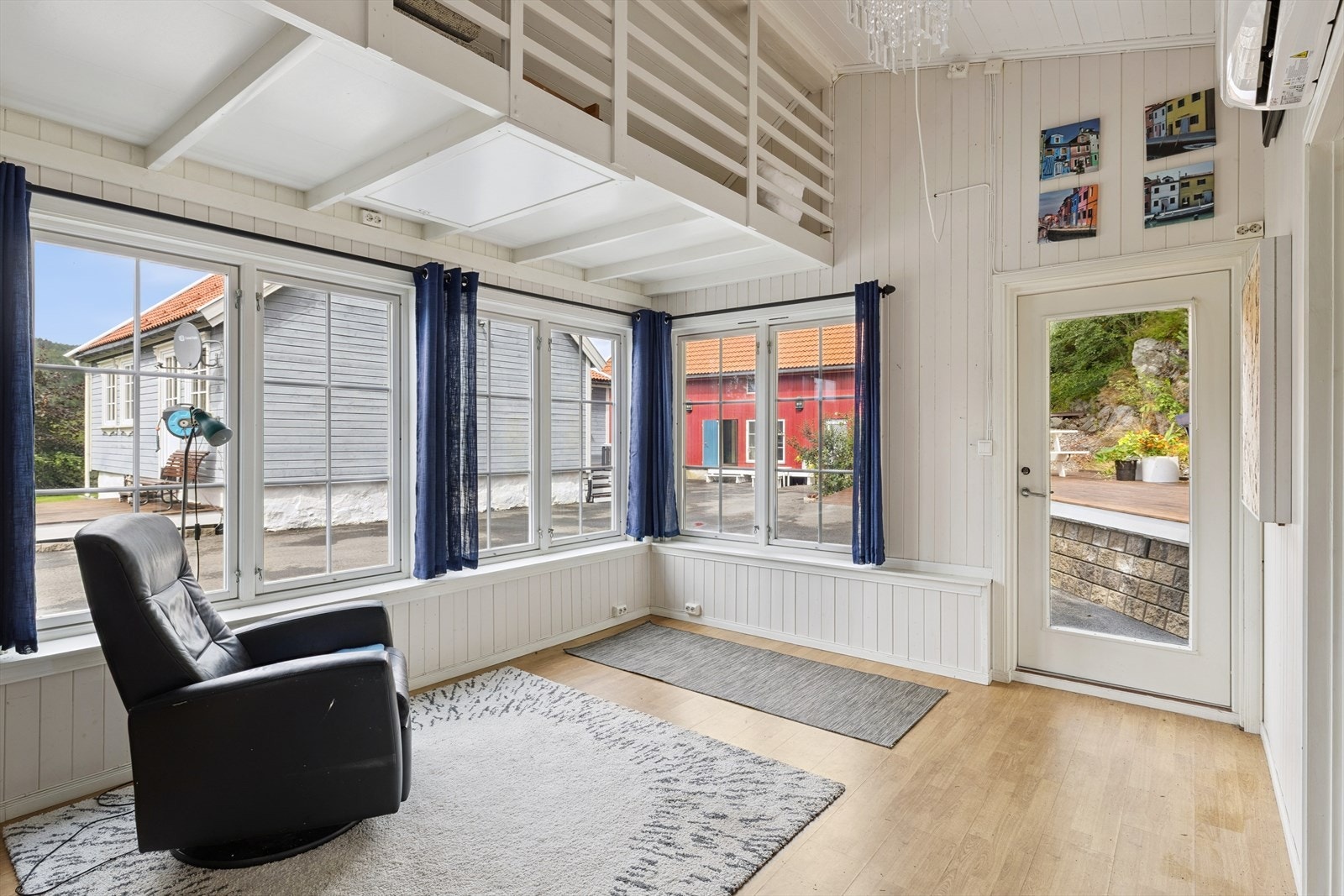 Stue i "garasjebygg" ikke omsøkt fra hobbyrom til leilighet Galleribilde