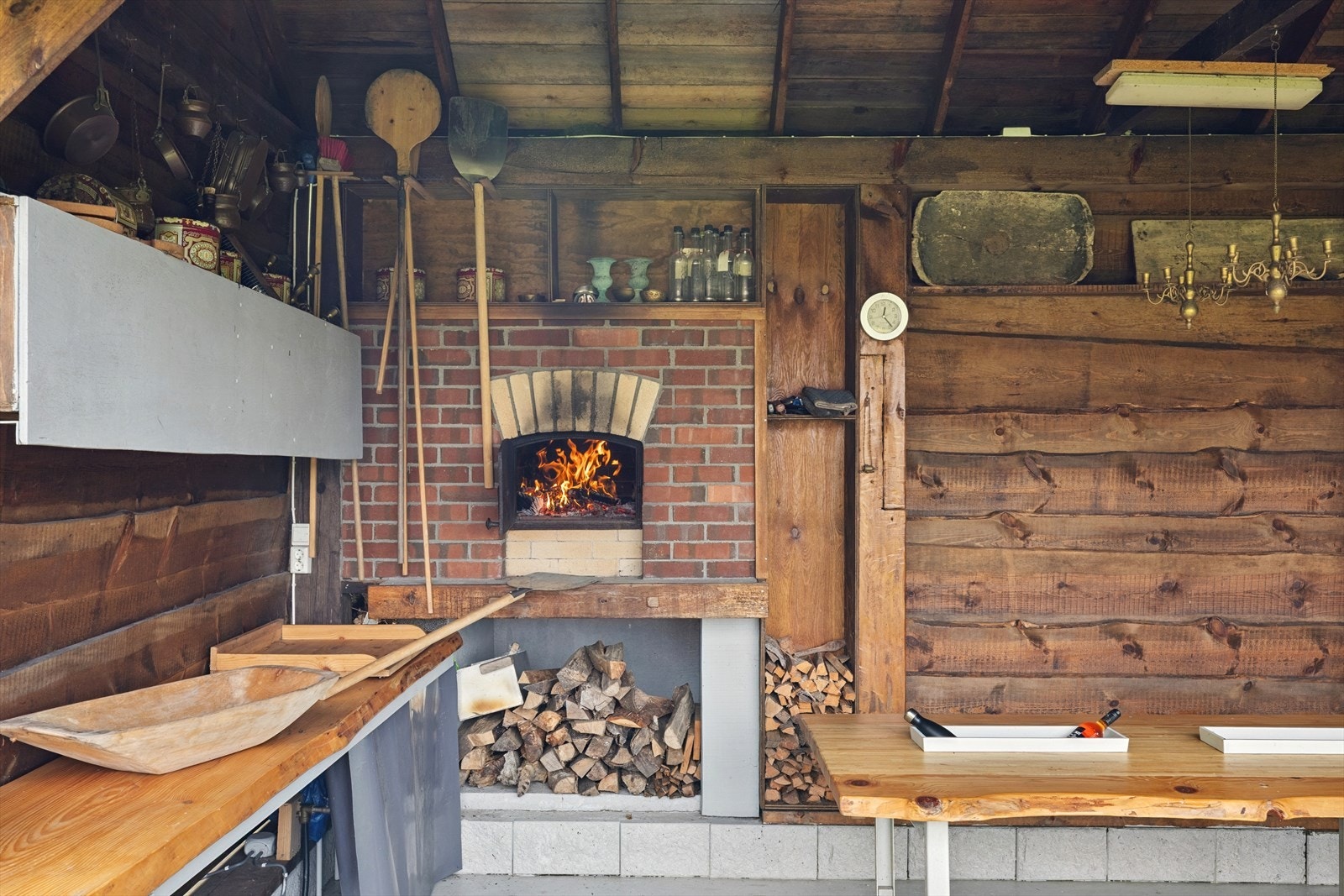 Vedfyrt bakerovn Galleribilde