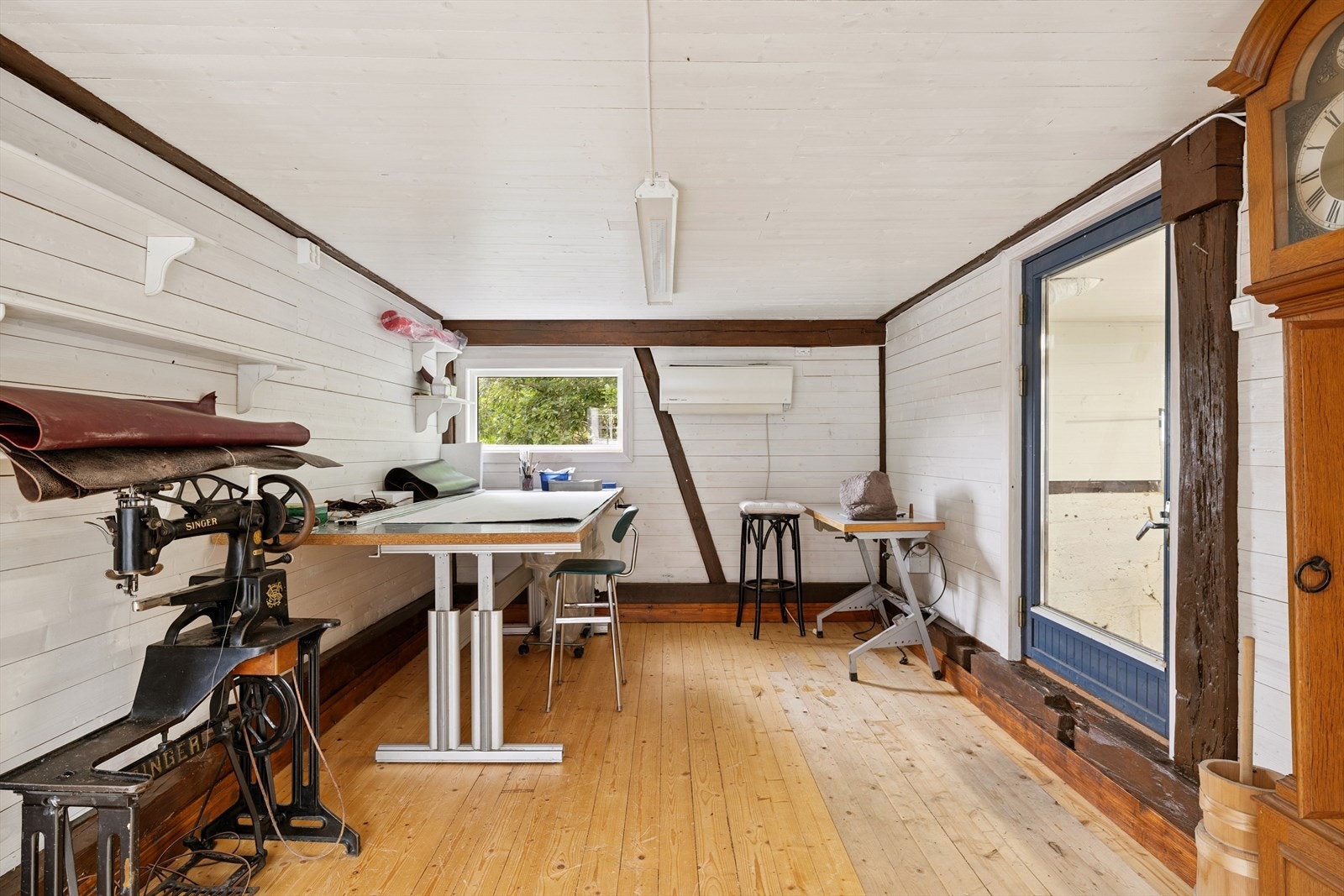 Hobbyrom i 1 etasje i låve Galleribilde