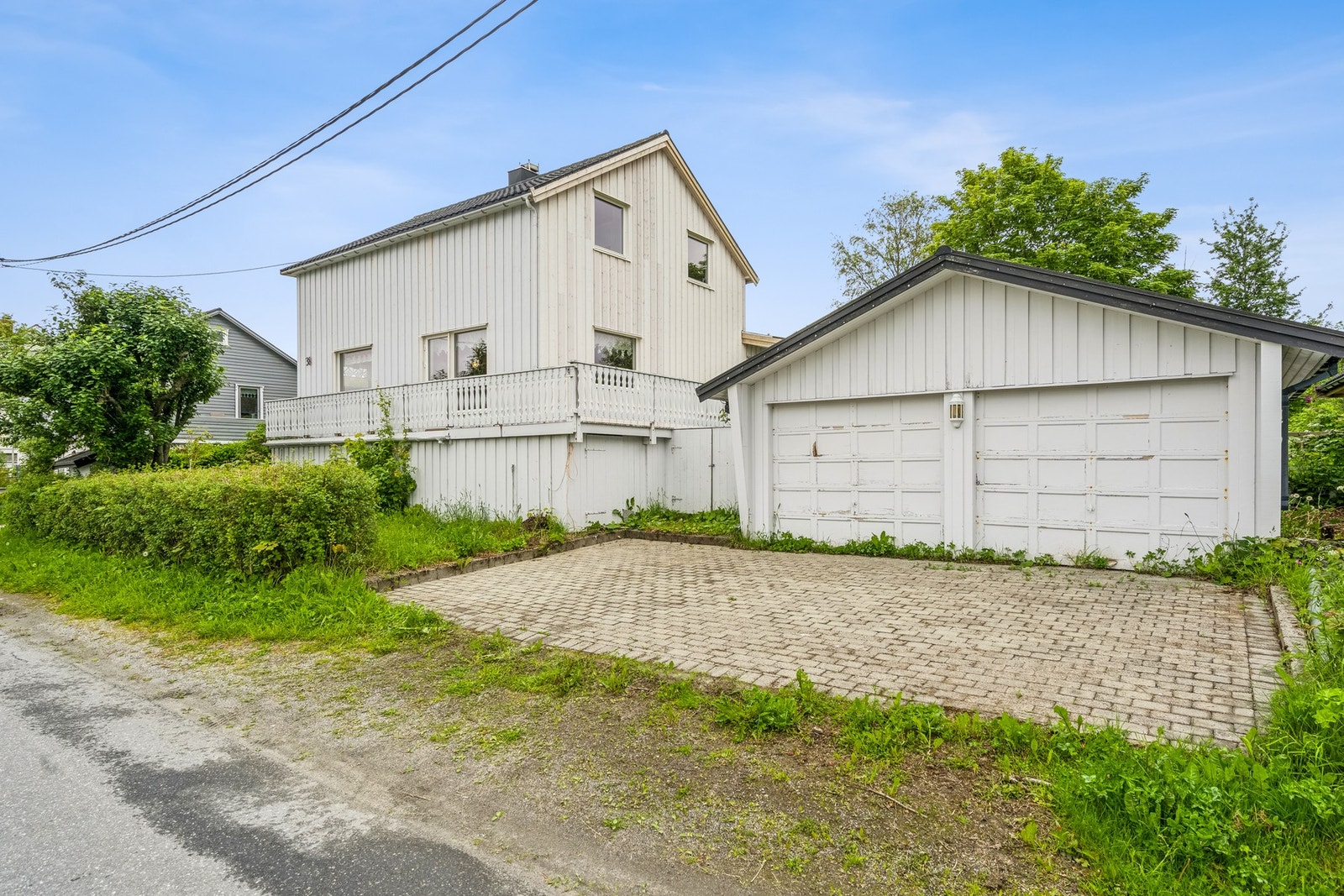 EiendomsMegler 1 ønsker deg velkommen til Ibsens gate 38- En lys og innholdsrik enebolig med sentral beliggenhet! Galleribilde