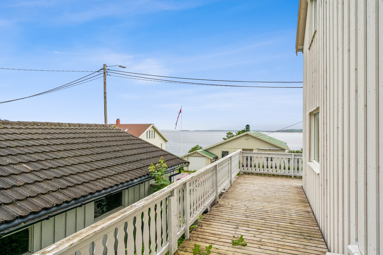 Flotte uteområder med både nordvest/ sørvest altan, samt terrasser på bakkeplan Galleribilde