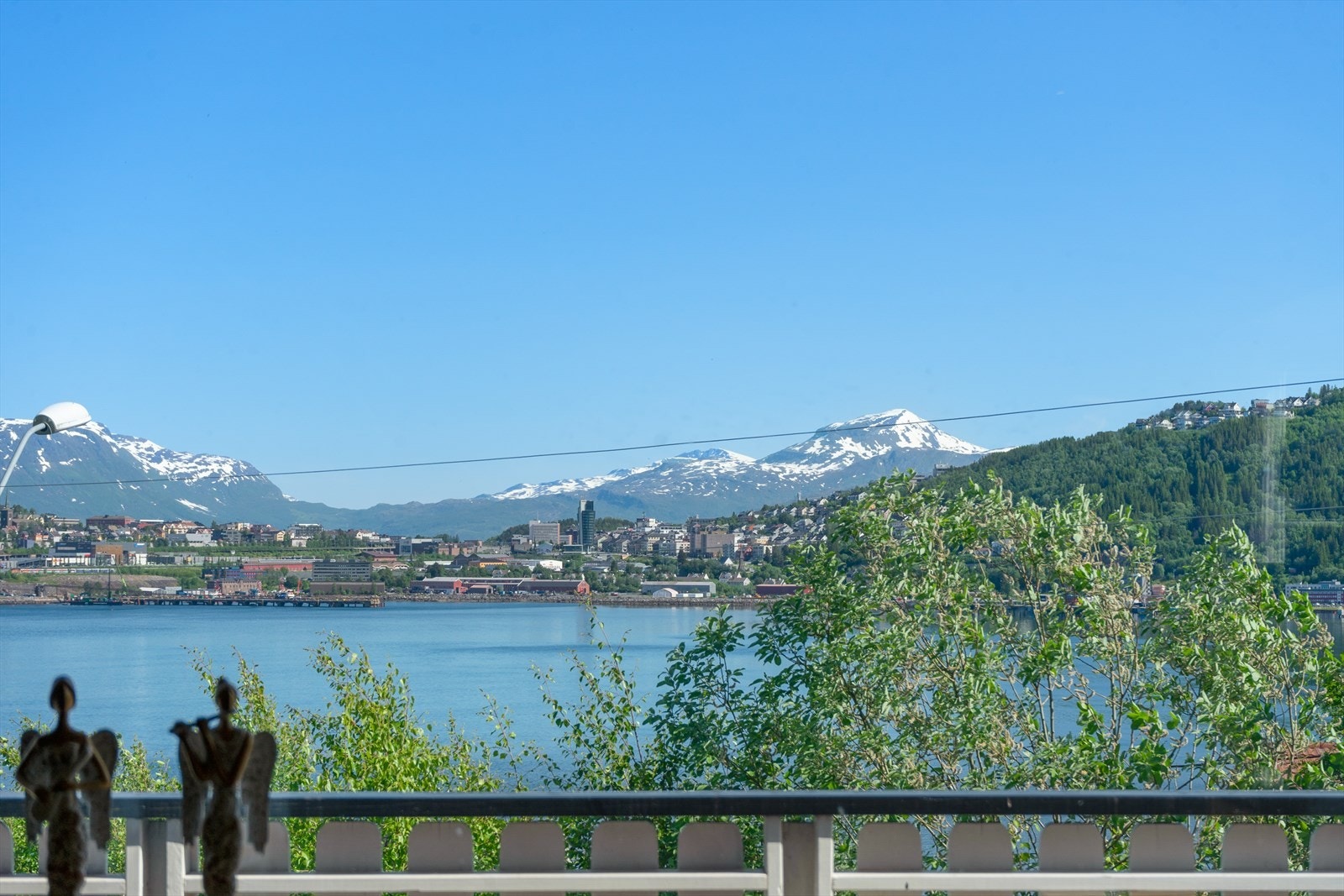 Fantastisk utsikt over til Narvik by Galleribilde