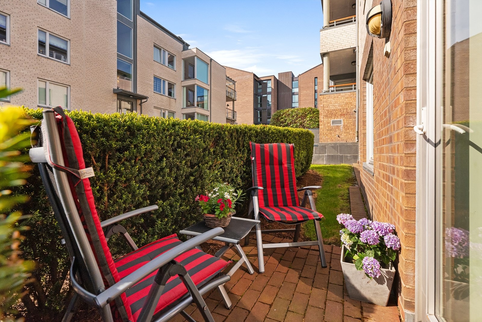 Uteplass Galleribilde