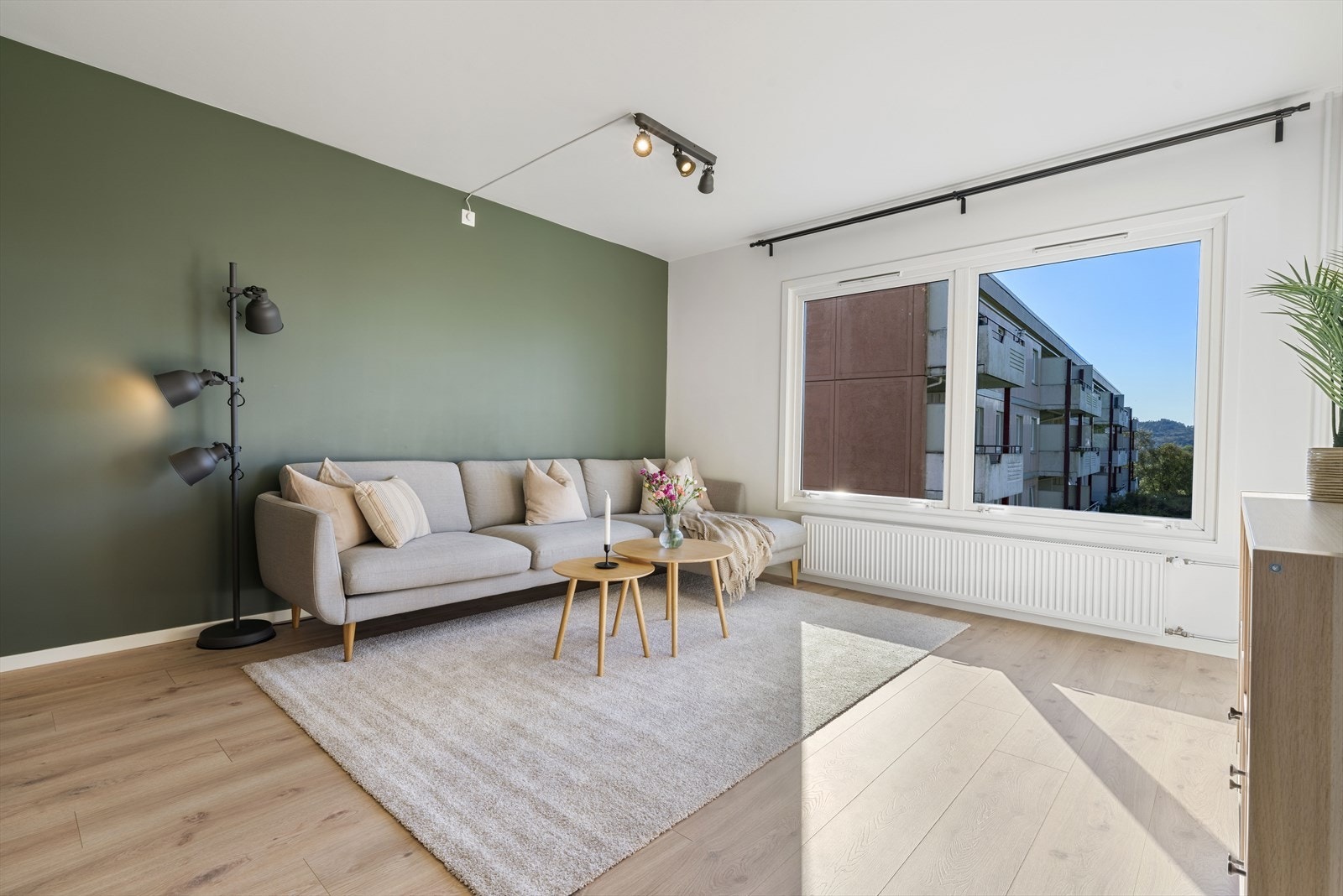 - Leiligheten har et BRA-i på 73m² og inneholder entré/gang, bad, 3 soverom, stue, kjøkken og bod - Galleribilde