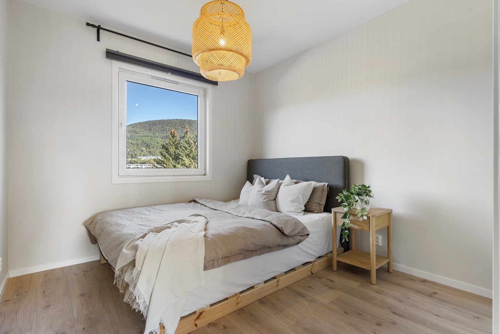 - Leiligheten har 3 soverom av god størrelse - Galleribilde