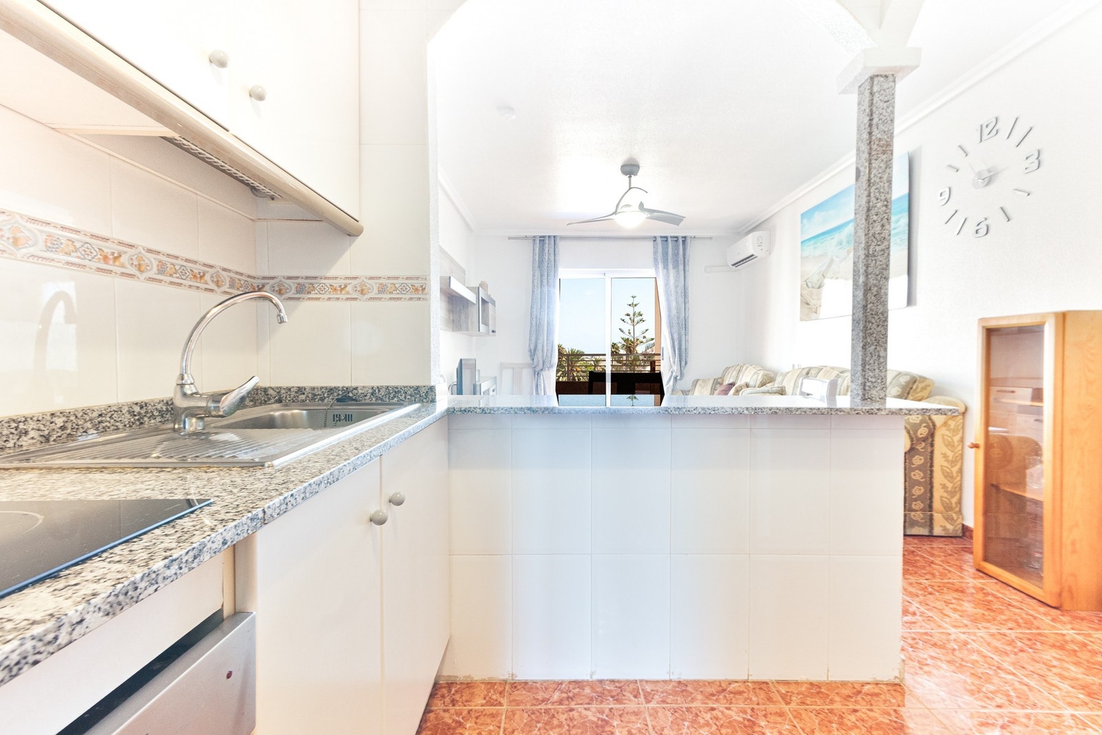 Spaniamegler1 har eget advokatkontor som sikrer kjøpsprosessen Galleribilde