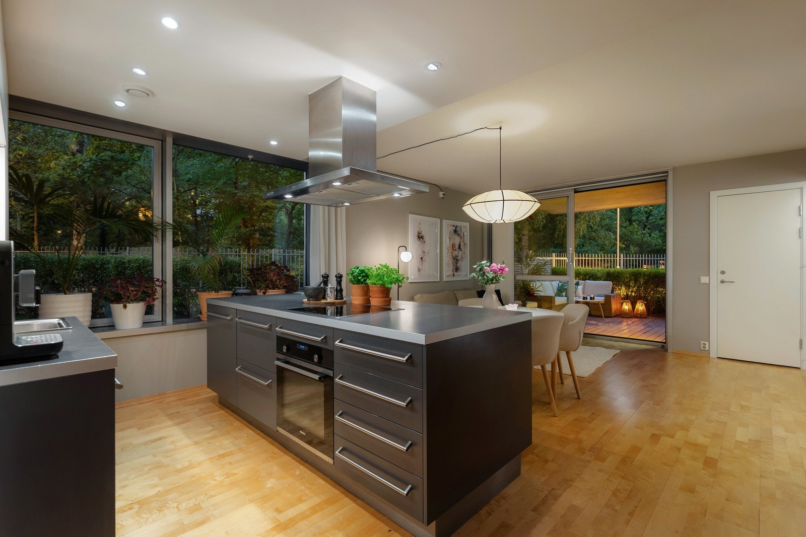 Velkommen til Waldemars Hage 6 - Kontakt megler på 980 45 319 dersom privatvisning ønskes. Galleribilde