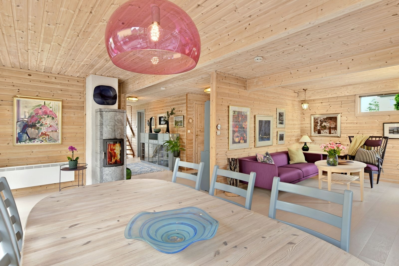 Stuen har en god størrelse og flere innredningsmuligheter Galleribilde