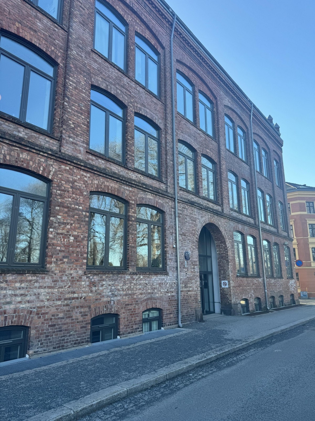 2006 gjordes omfattende rehabiliering av bygget fra fabrikk til leiligheter Galleribilde
