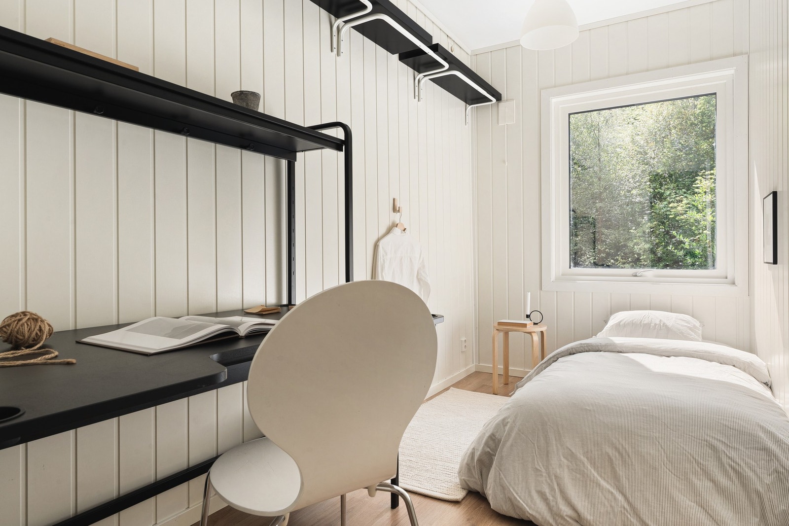 Soverom 2 er på 6,3 m². Galleribilde