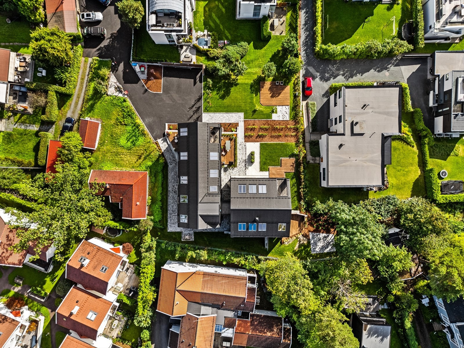 Området byr på flere gode turmuligheter, blant annet langs Bestumkilen og Bygdøy Galleribilde