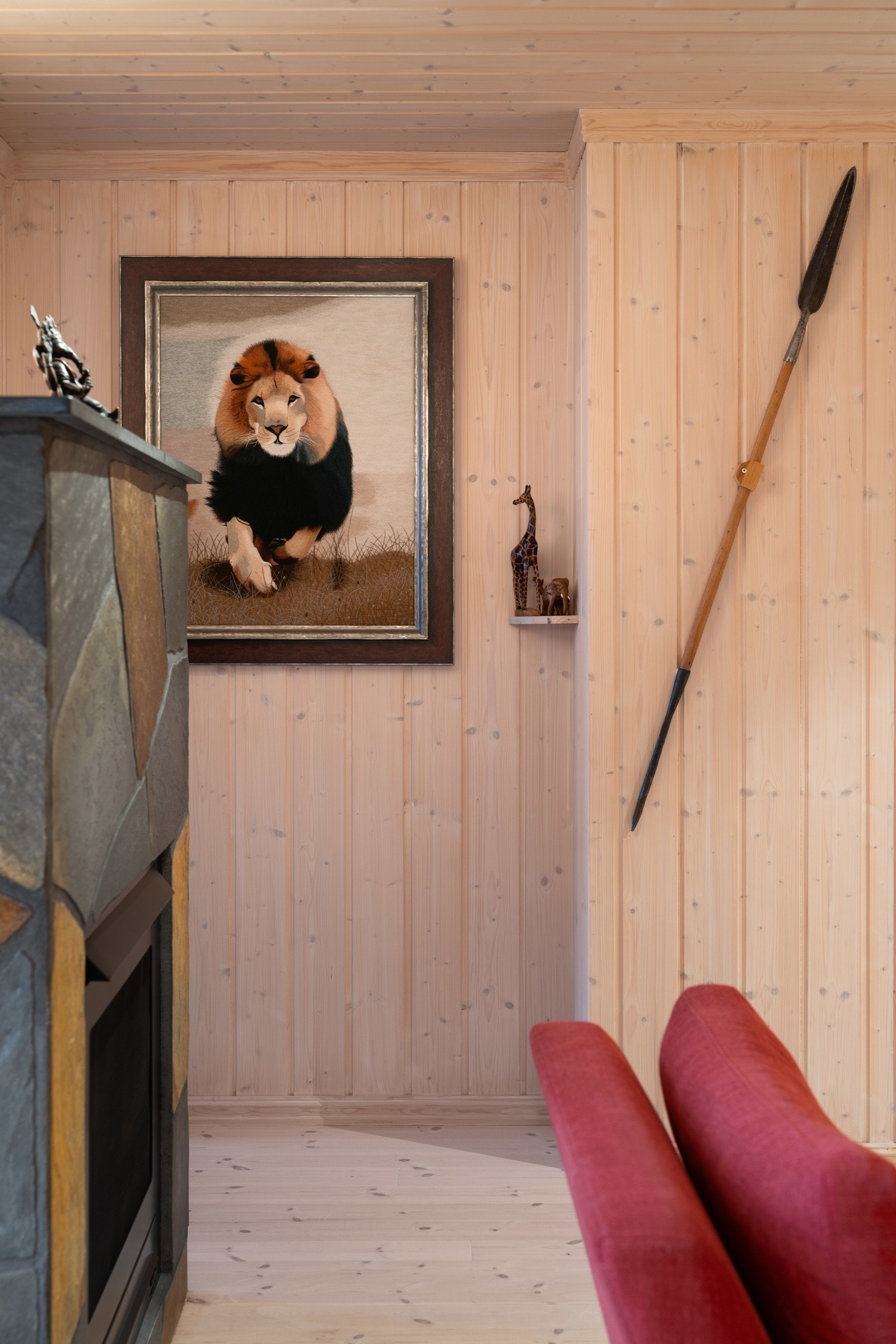 Stuen har gasspeis for ekstra varme. Galleribilde