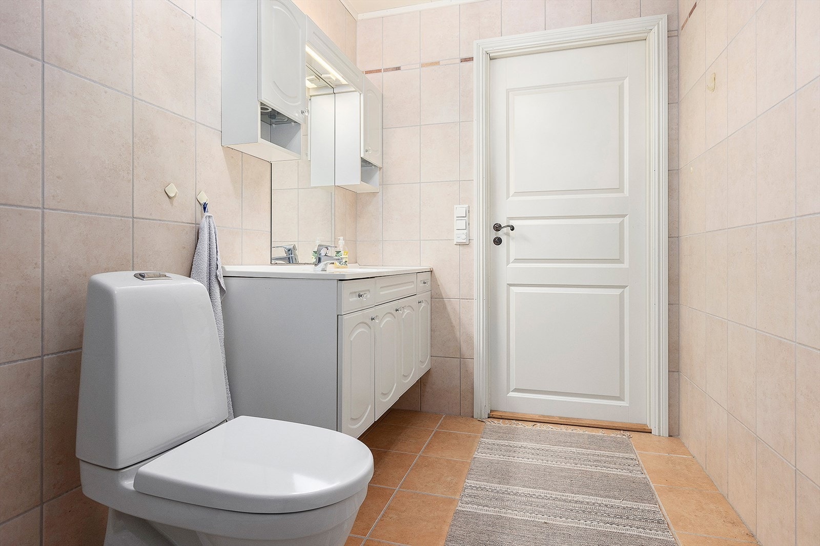 Varmekabler i gulv Galleribilde