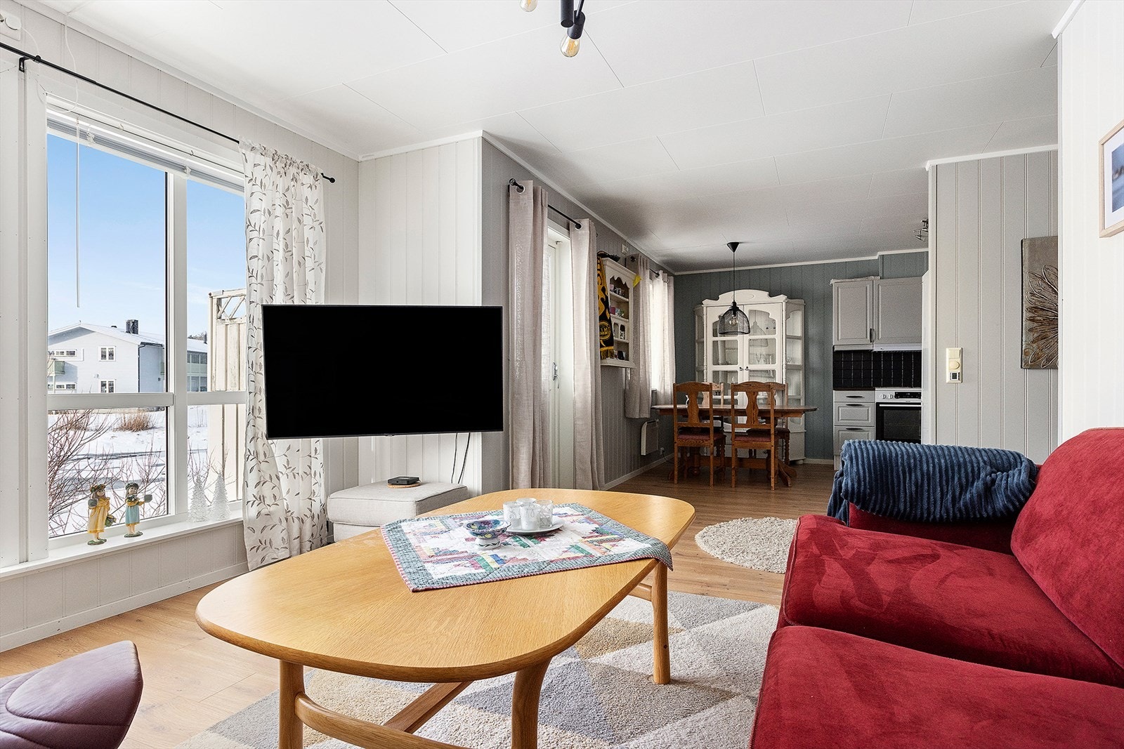 Plass til sofagruppe og TV Galleribilde