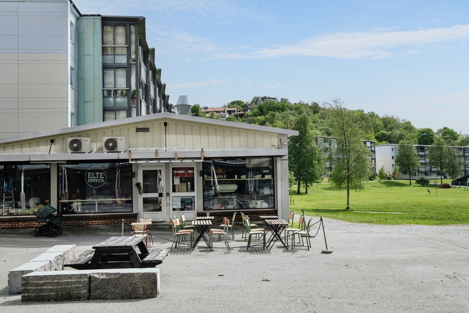 Hyggelig nabolag. Galleribilde