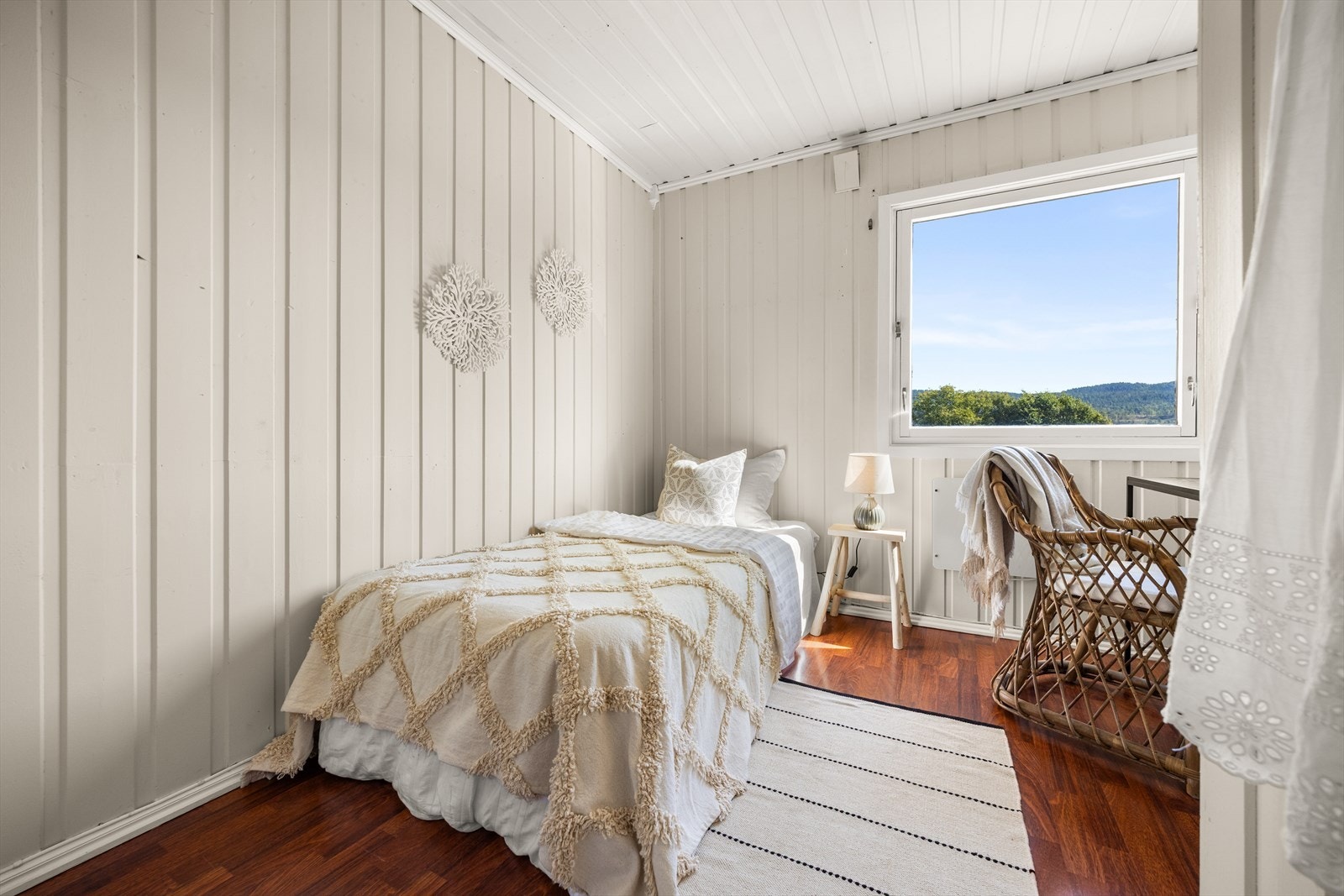 Soverom 2 passer fint som barnerom, gjesterom eller kontor Galleribilde