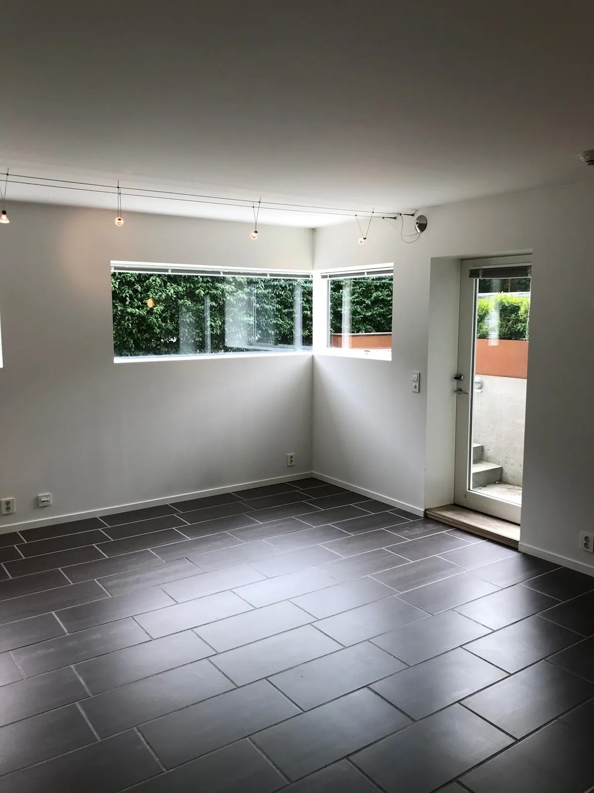 Leiligheten består av stue/kjøkken, soverom og bad Galleribilde