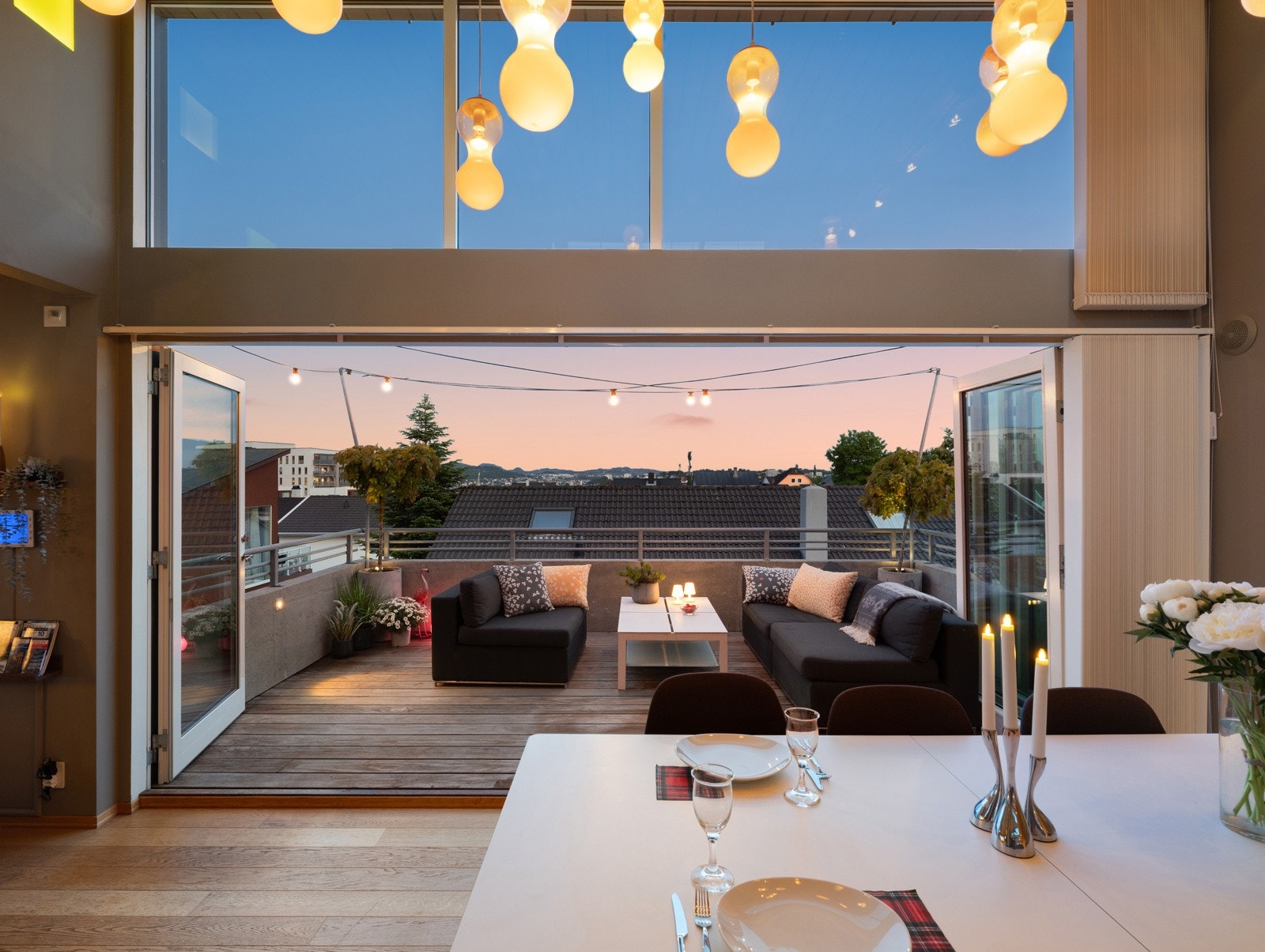 En svært lekker enebolige tegnet av Trodahl Arkitekter Galleribilde