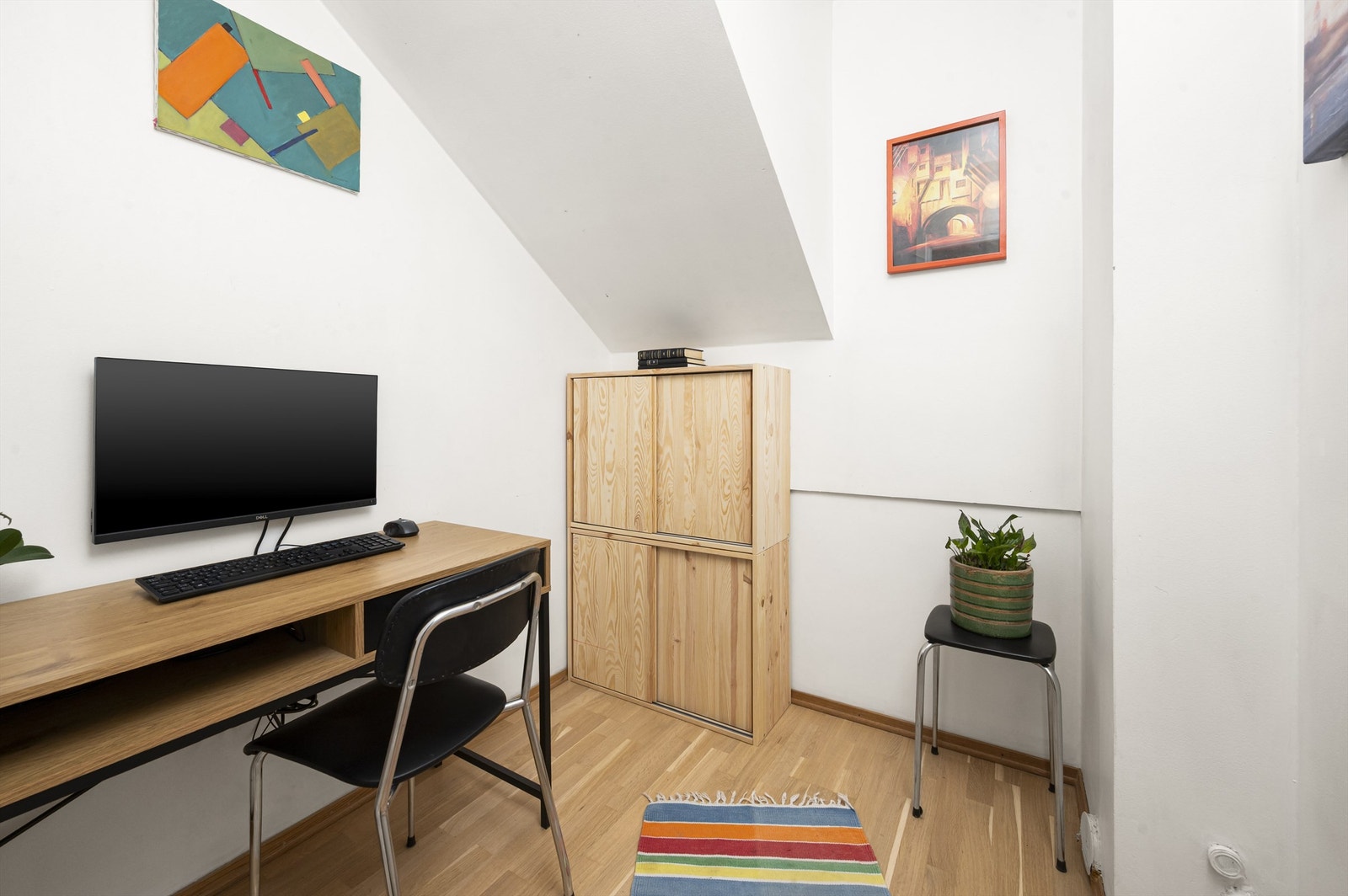 Stor og praktisk bod med flere bruksmuligheter Galleribilde