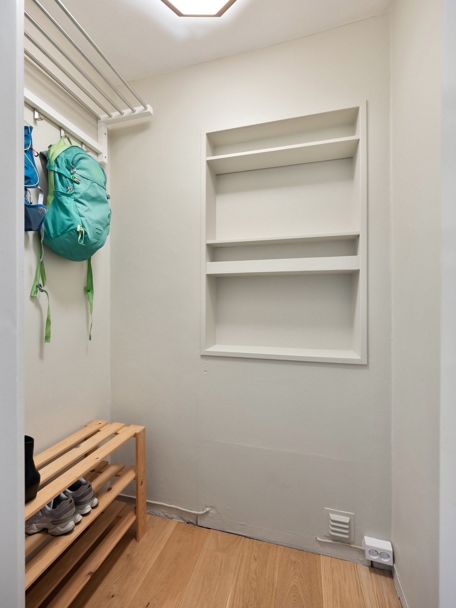 Entréen har i tillegg tilgang til en innvendig bod Galleribilde