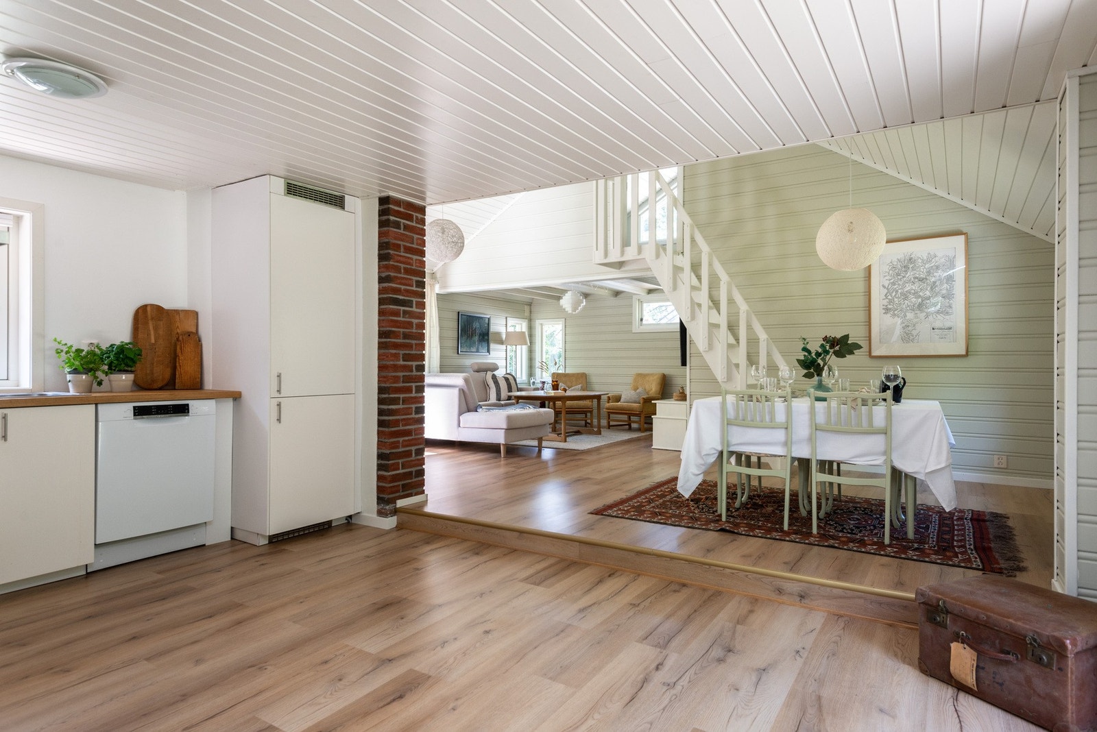 Spiseplass ved kjøkken Galleribilde