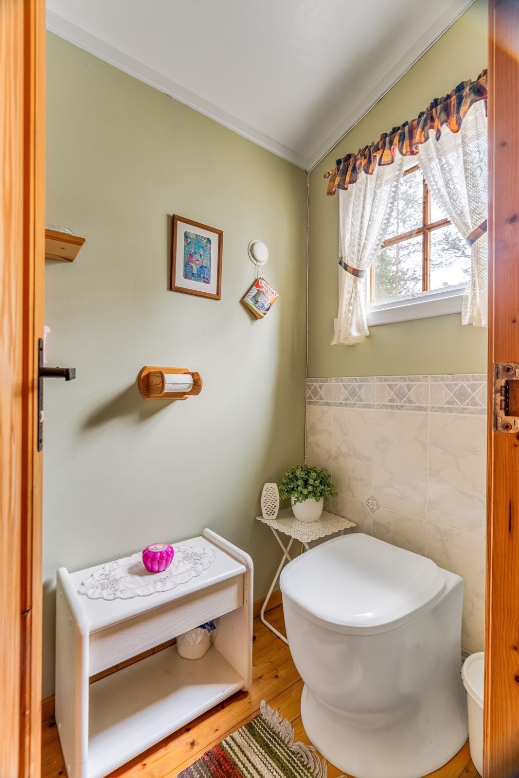 Det er montert snurredo i hytta Galleribilde