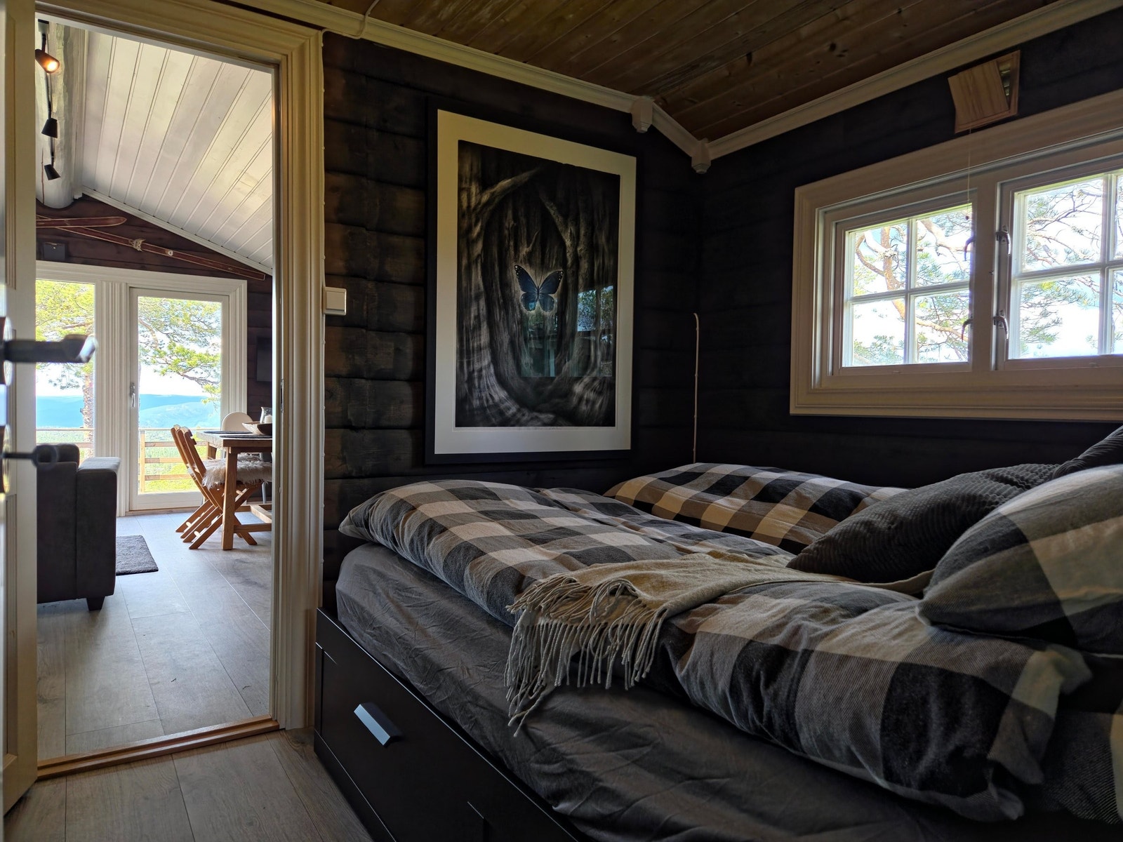 Soverom, utgang til stue Galleribilde