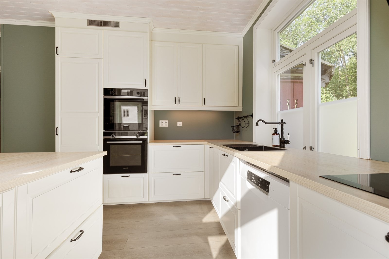 Kjøkken. Galleribilde