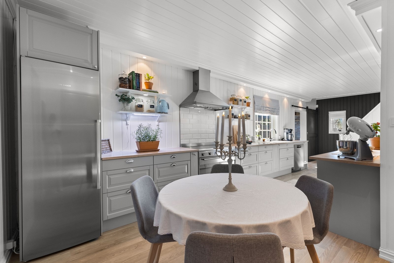 Hyggelig spiseplass - perfekt for frokost eller hverdagsmåltider. Galleribilde