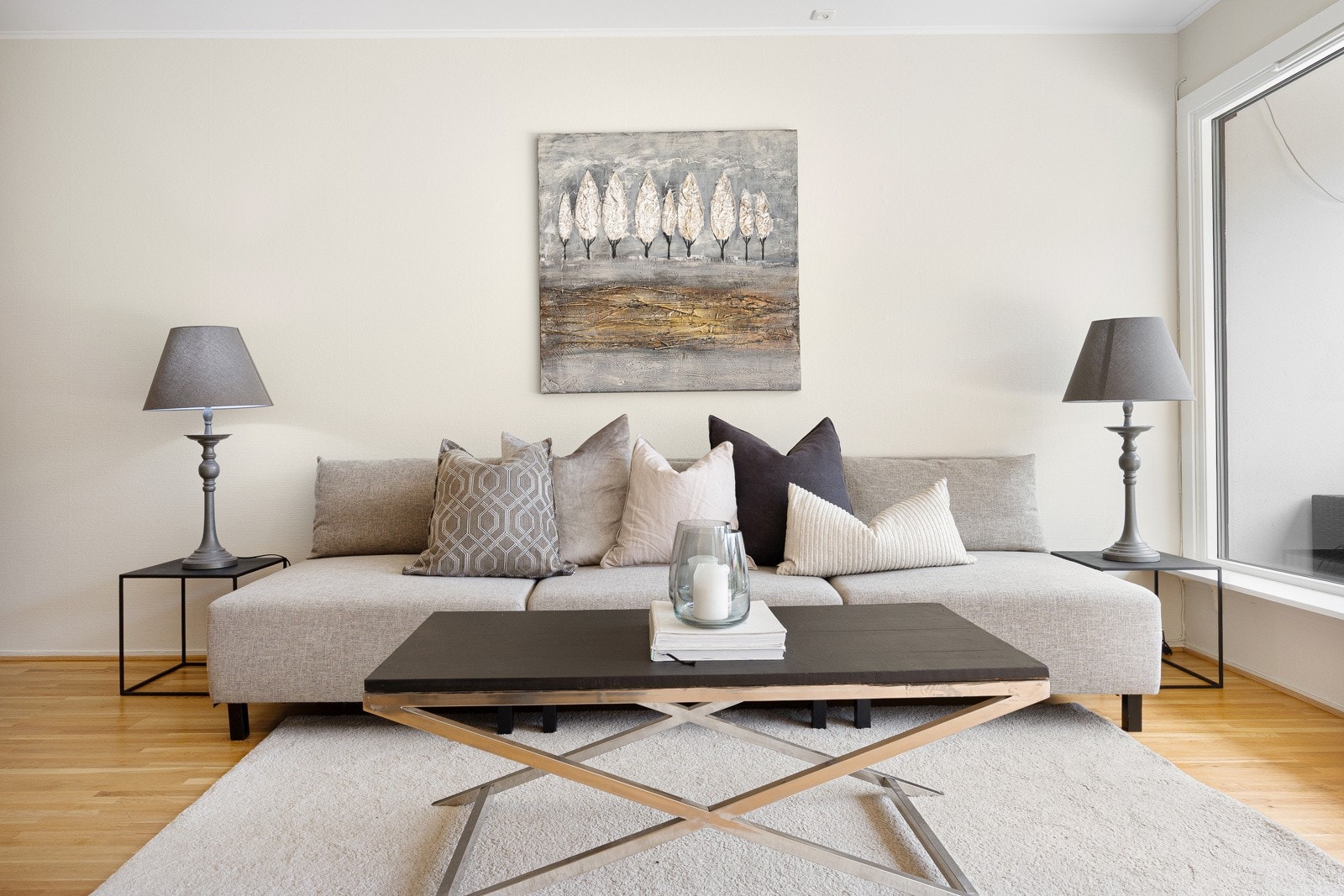 Det stilrene farge- og materialvalget gir rom for egen, kreativ innredning. Galleribilde