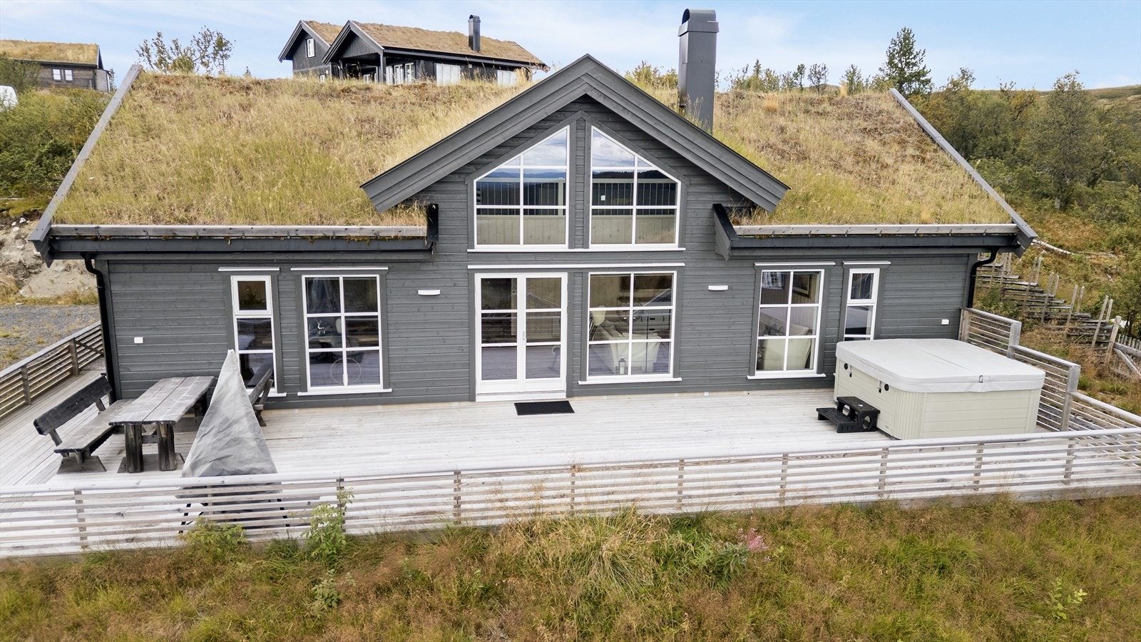 Nyte solrike dager og frisk luft. Galleribilde