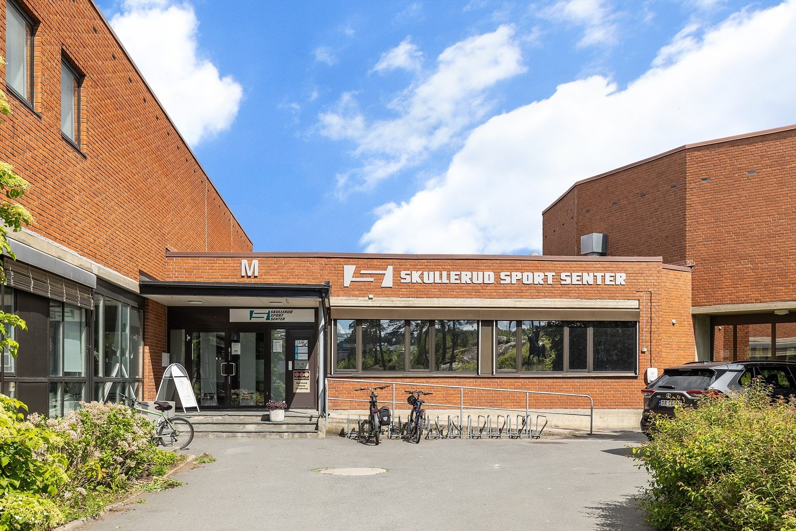 Treningsmulighetene er rett rundt hjørnet med Skullerud Sport. Galleribilde