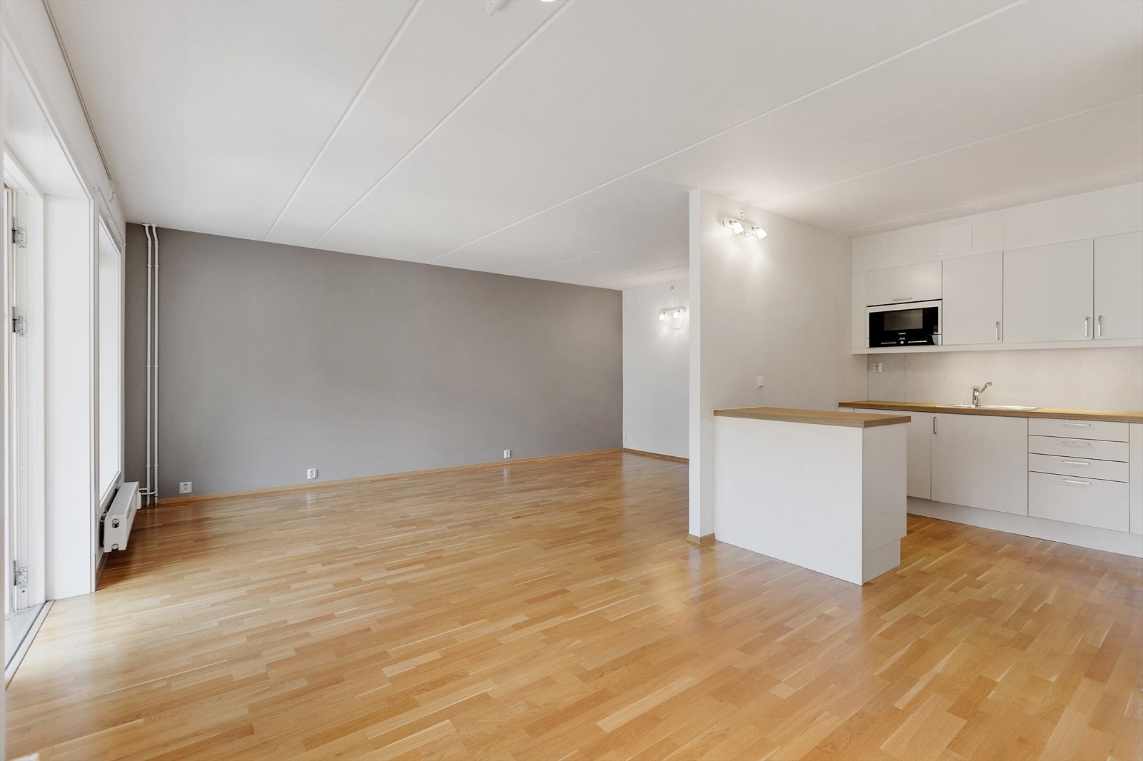 Den ideelle planløsningen gjør det enkelt å dele rommet inn i ulike soner. Galleribilde