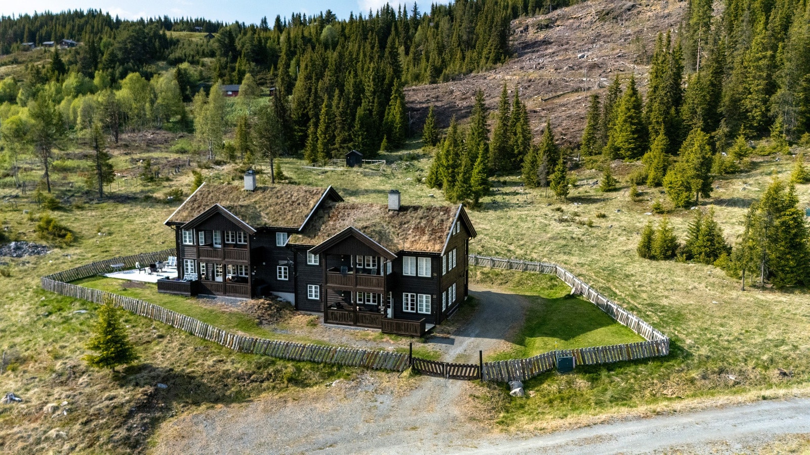 Sameiet består av 4 fritidsboligseksjoner Galleribilde