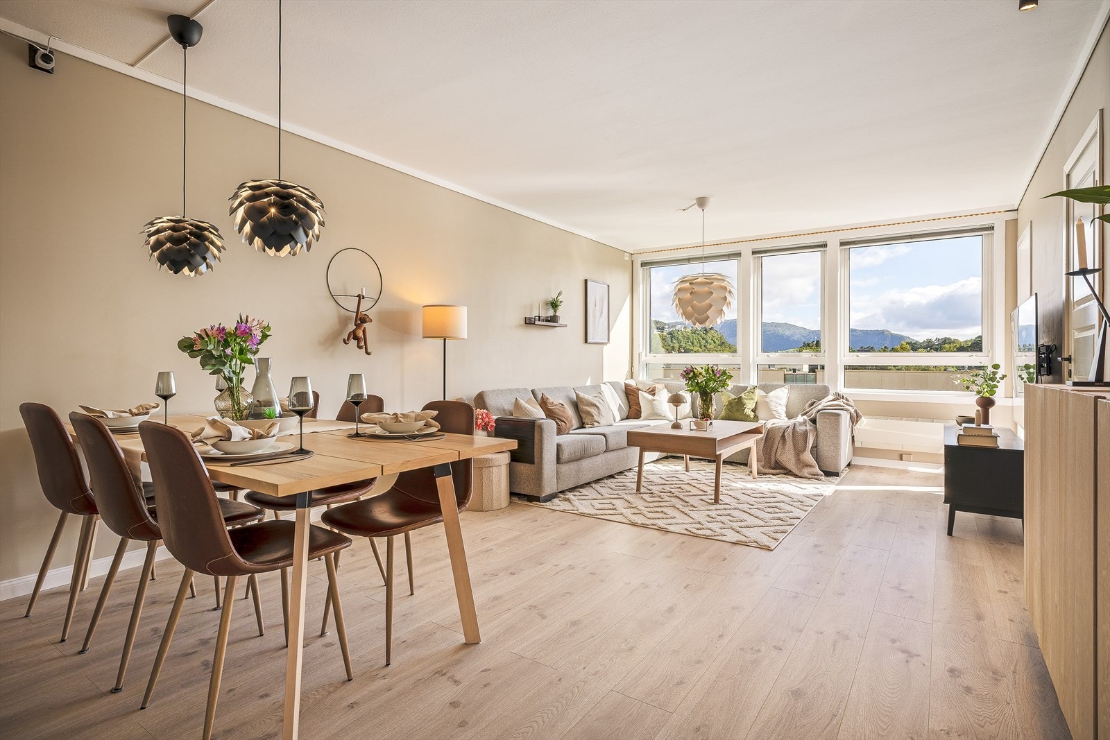 Myrdalskogen 19 presenteres av Stian Bruaas v/Fana Sparebank Eiendom Galleribilde