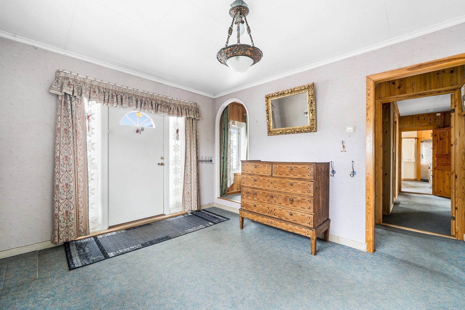 Vid hall med avkledningsplass. Galleribilde