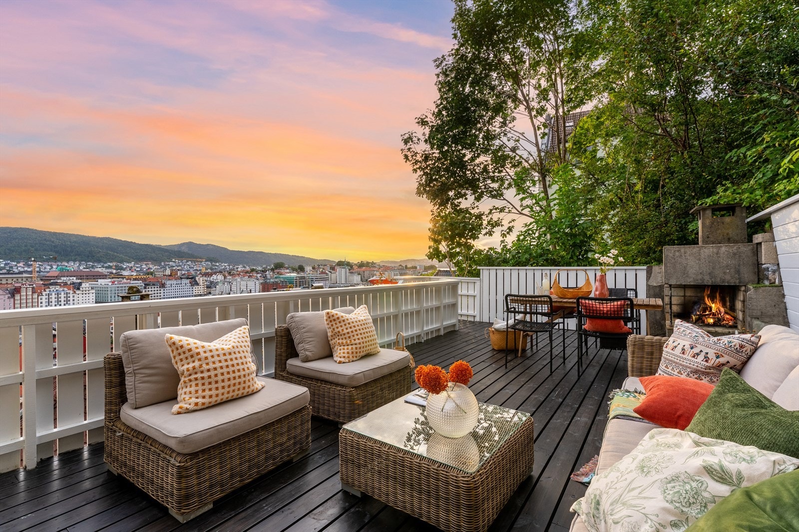 To store takterrasser på totale 55 m² med byens beste utsikt Galleribilde