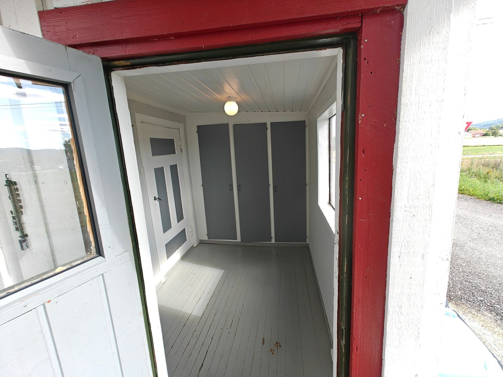 Vindfang med skapplass Galleribilde