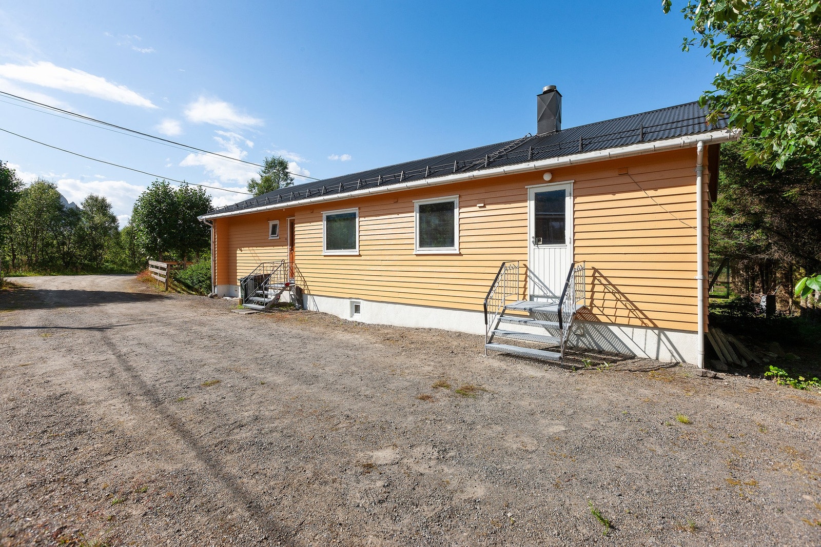 God plass til parkering på egen eiendom. Galleribilde