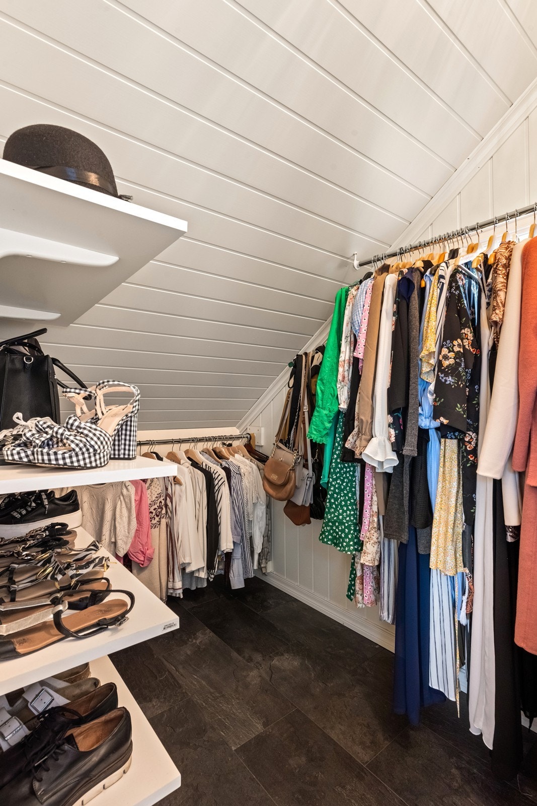 Garderoberom 2. etasje Galleribilde