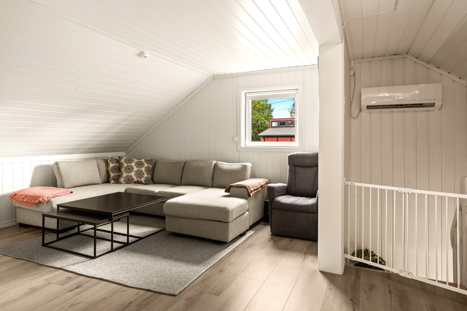 Loftstue Galleribilde