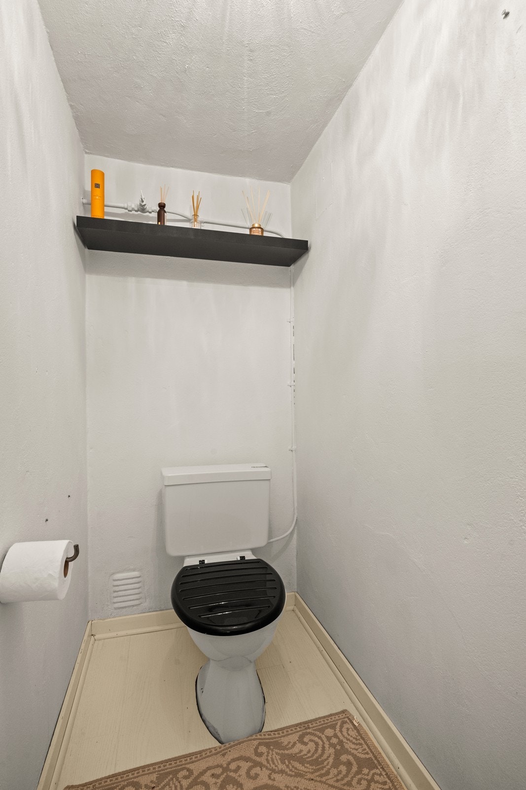 Toalettrom kjeller Galleribilde