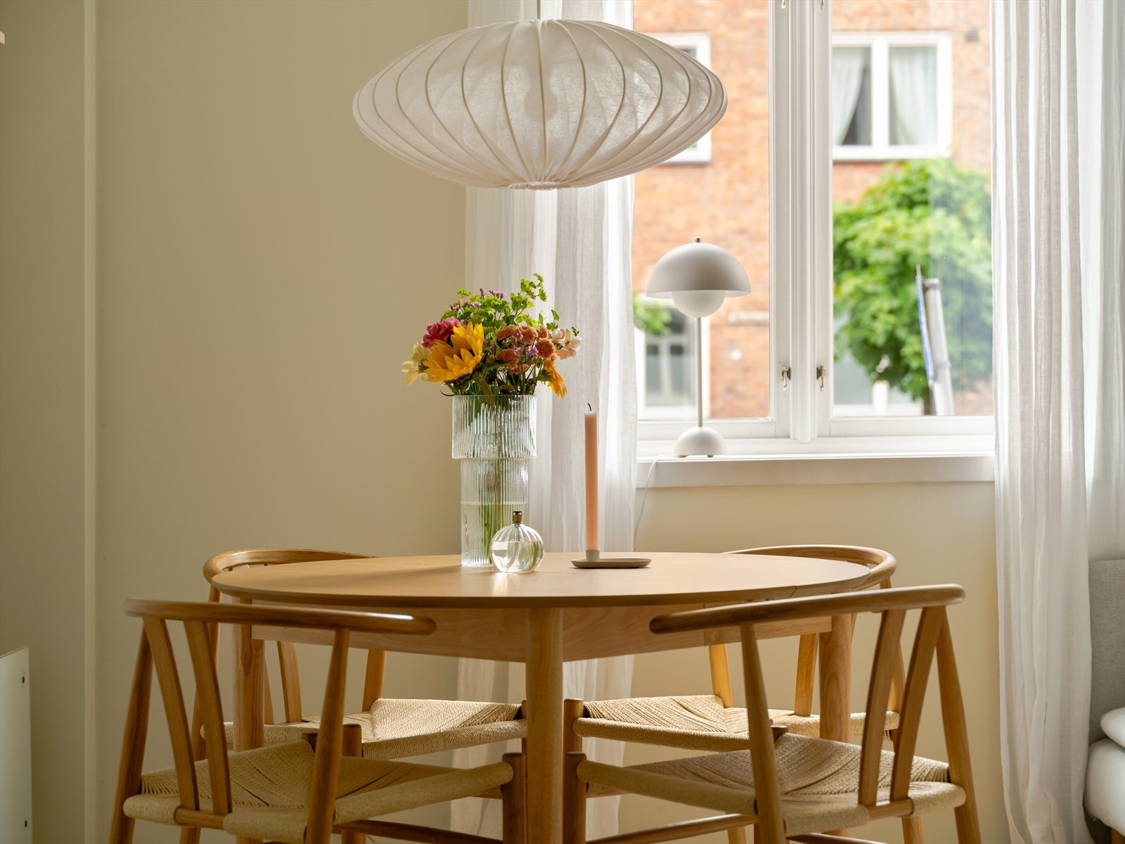 Her kan det nytes et hyggelig måltid med familie og venner. Galleribilde