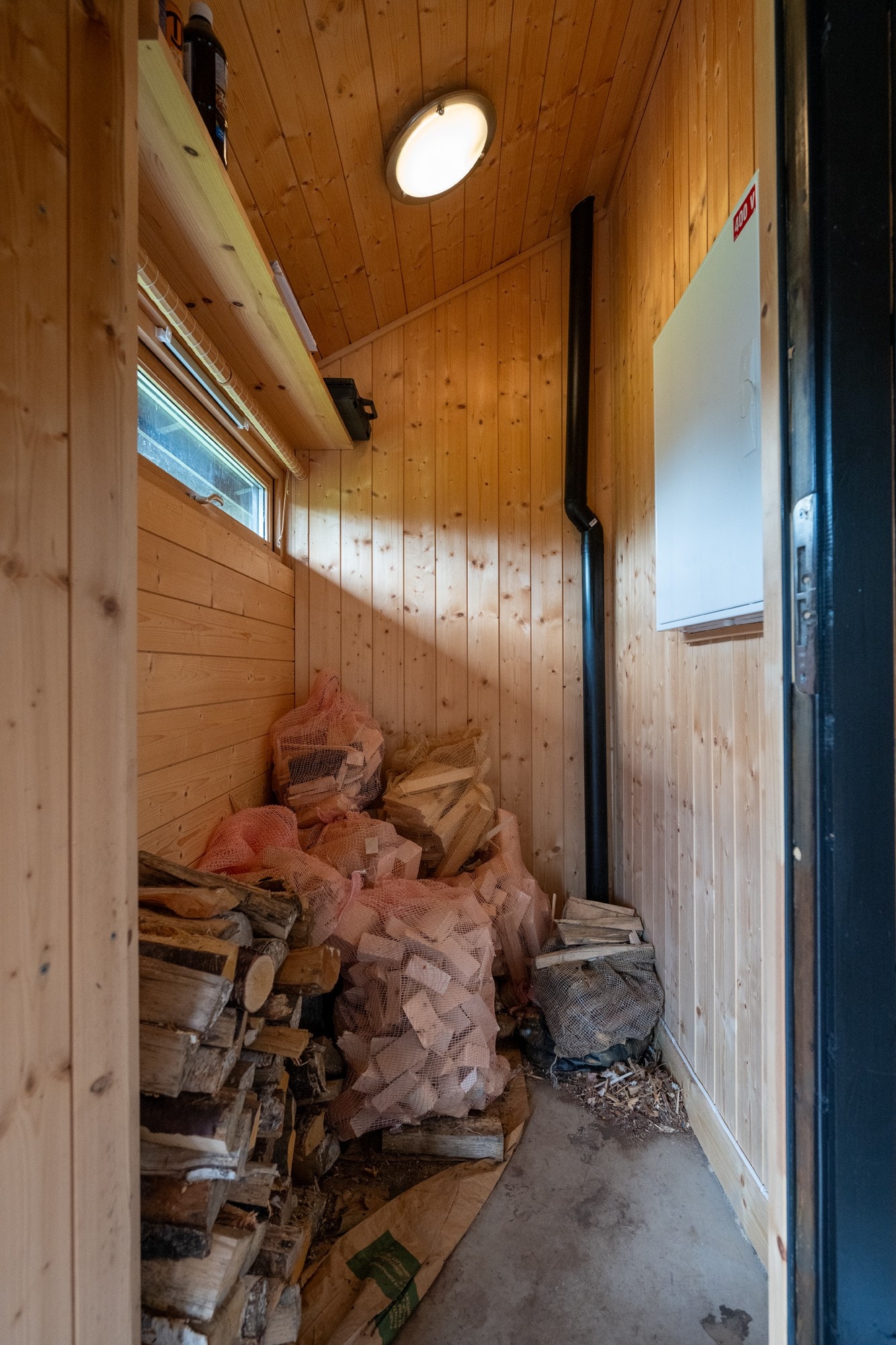 Bod i hytte. Galleribilde