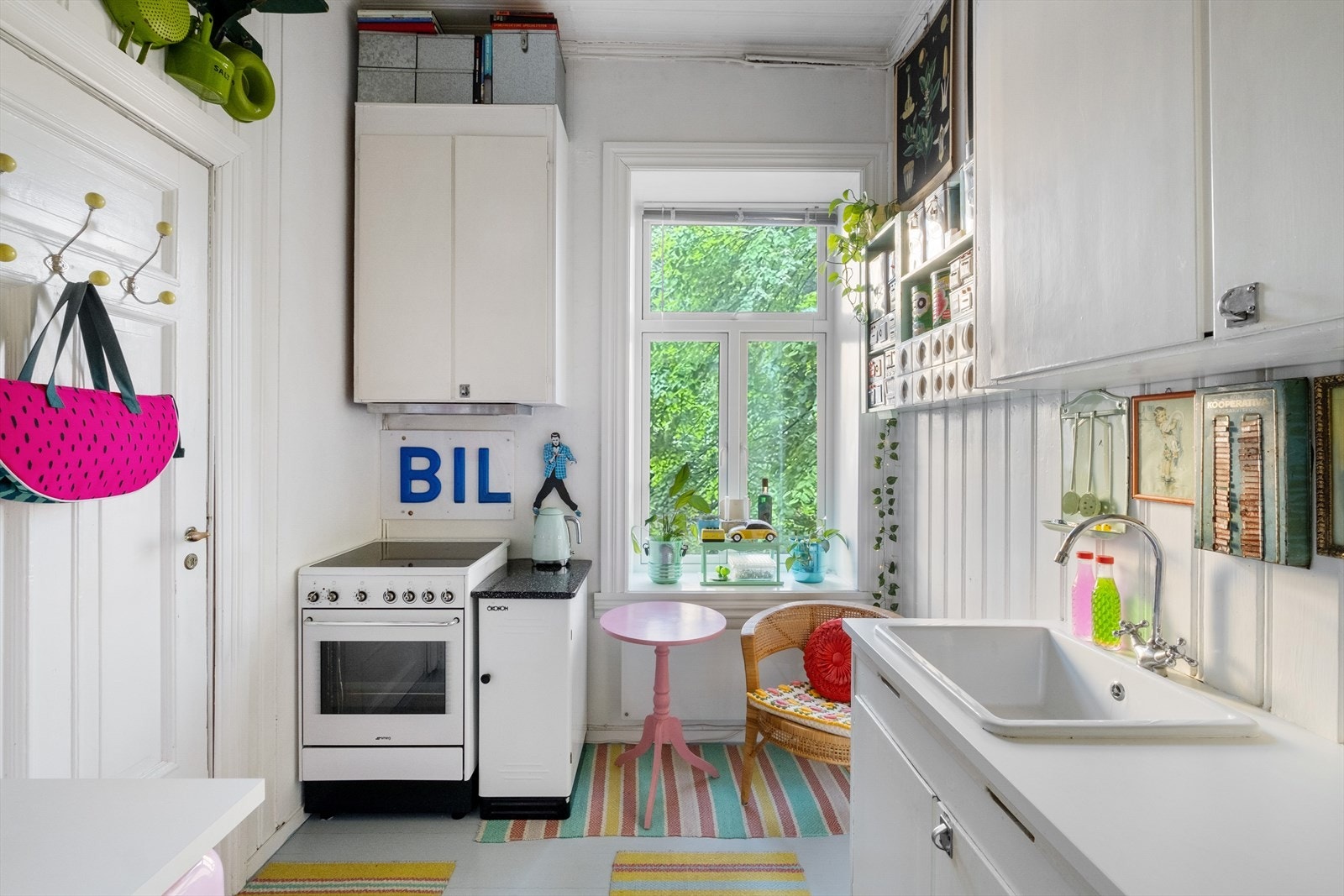 Separat og romslig kjøkken. Galleribilde