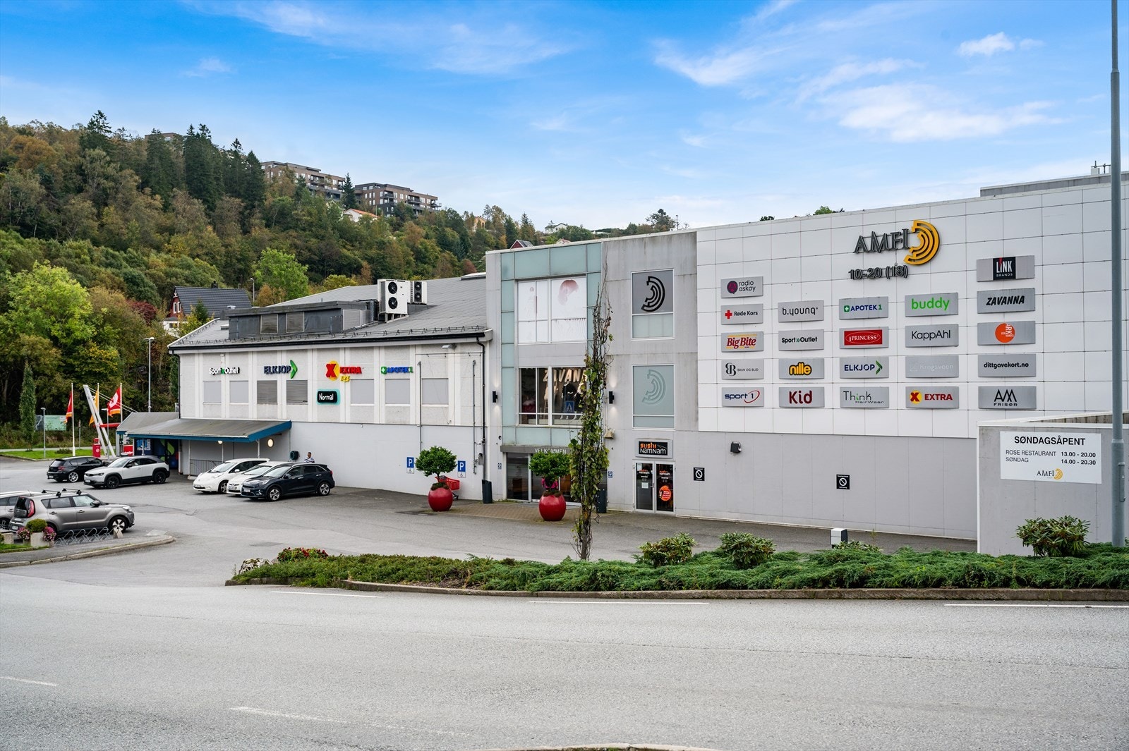 - 15 minutters kjøring til Amfi Askøy med et bredt servicetilbud - Galleribilde