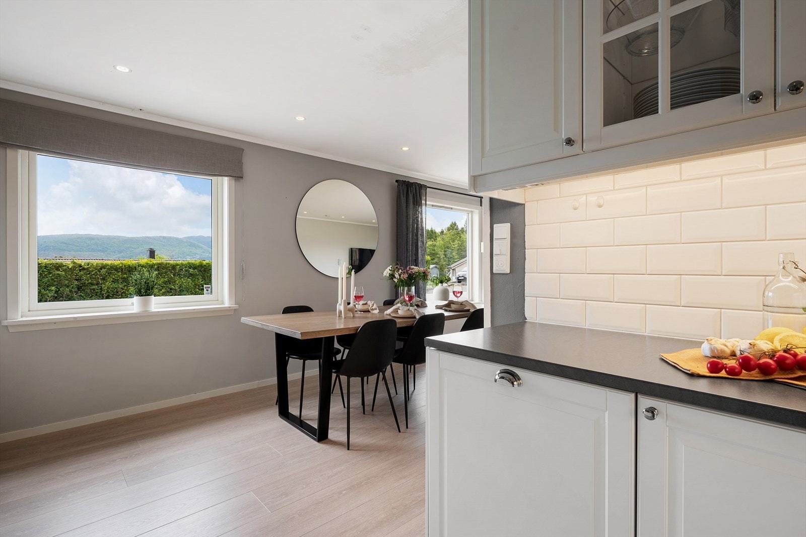 - I 2021 ble kjøkkeninnredningen utvidet - Galleribilde