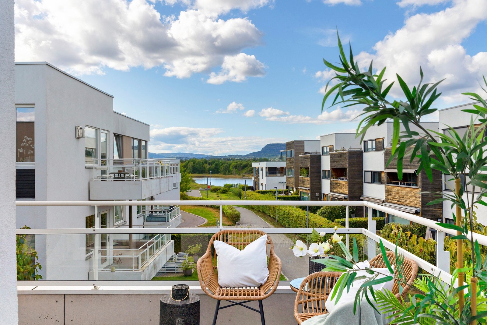 Velkommen til Langoddveien 9, presentert av Anders Bonesmo, Eie Eiendomsmegling Stabekk Galleribilde