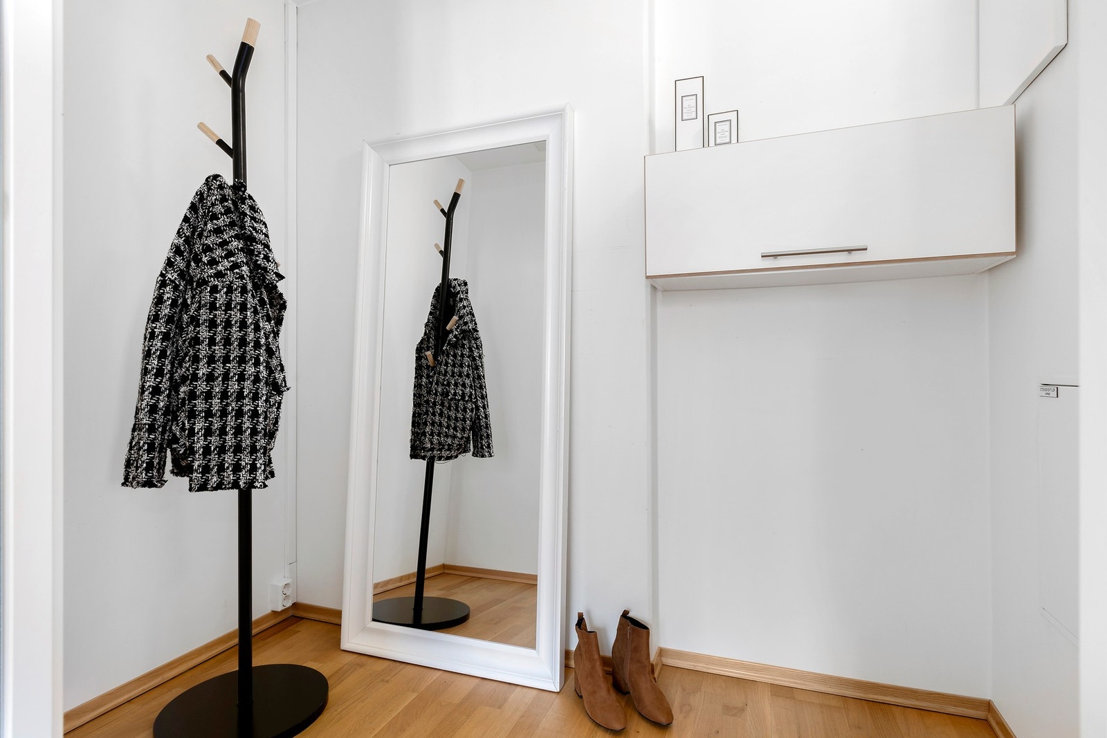 Romslig innvendig bod/teknisk rom. Galleribilde